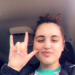 Meet your Posher, Karina